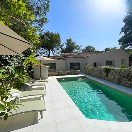 Superbe Mazet Provençal Rénové * Nîmes