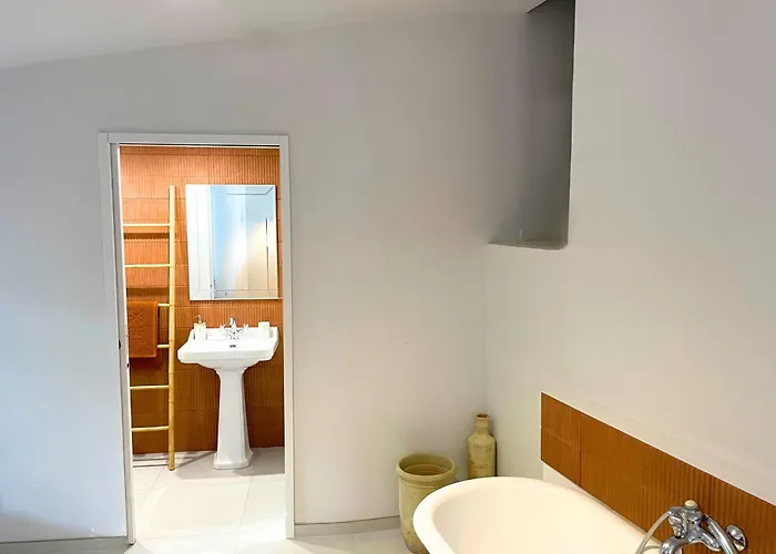 Superbe Mazet Provencal Renove Nîmes